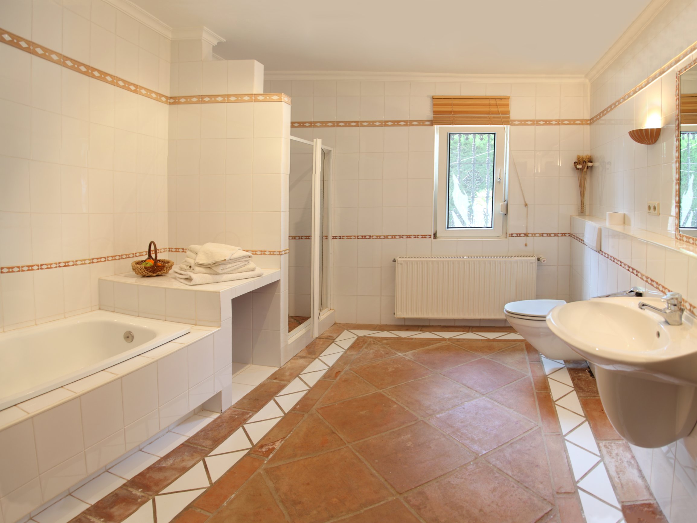 Andaluz Homes