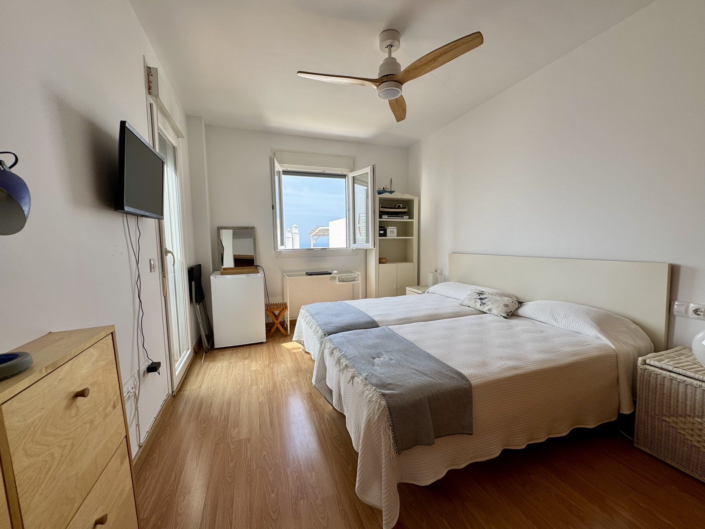 Andaluz Homes