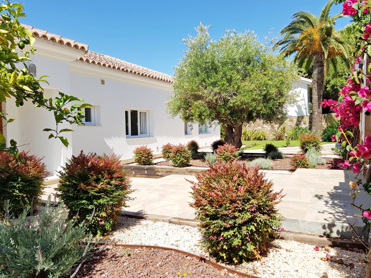 Andaluz Homes