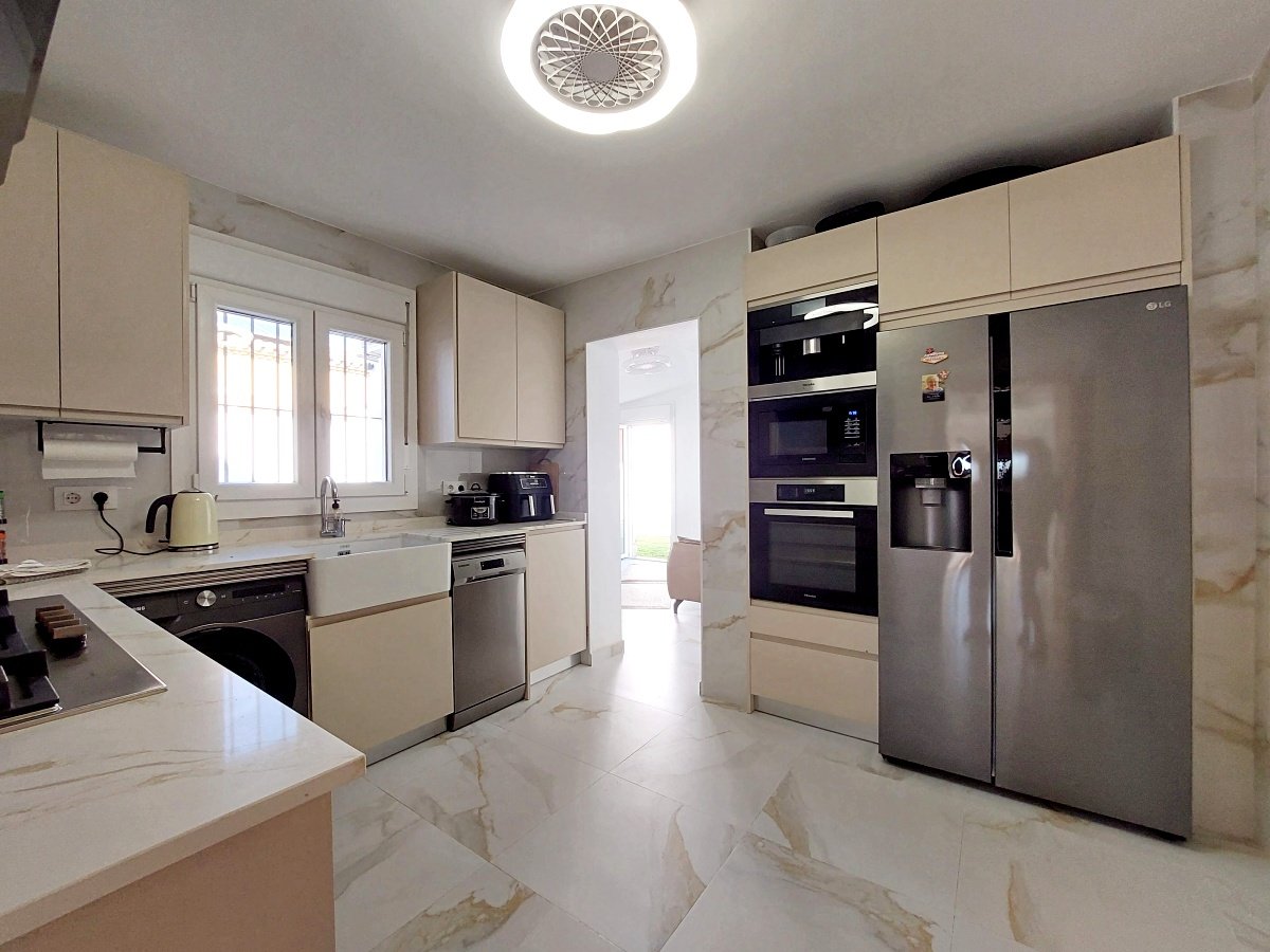 Andaluz Homes