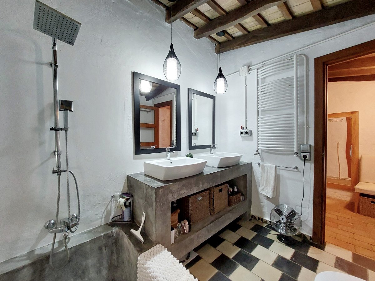 Andaluz Homes