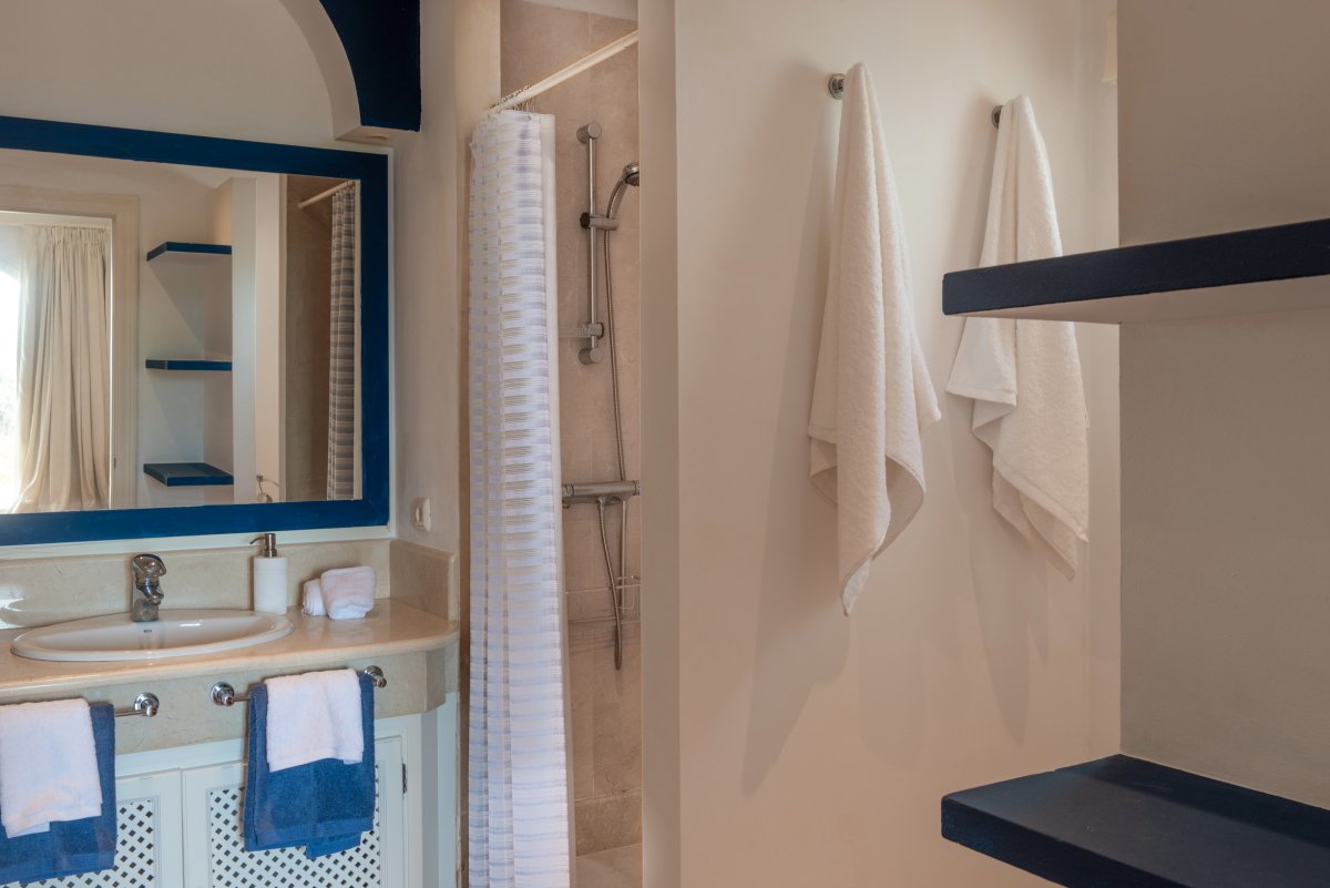 Andaluz Homes