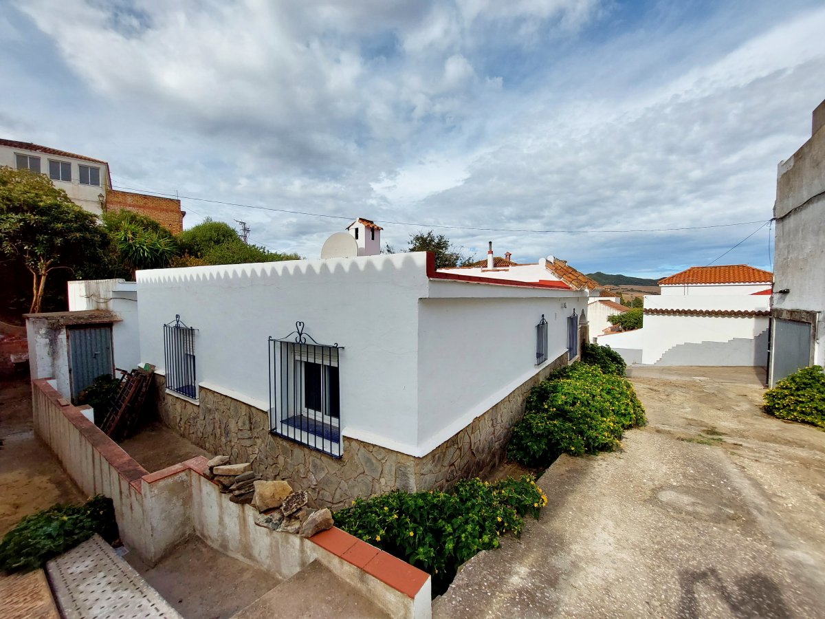 Andaluz Homes