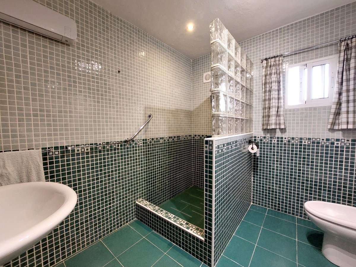 Andaluz Homes