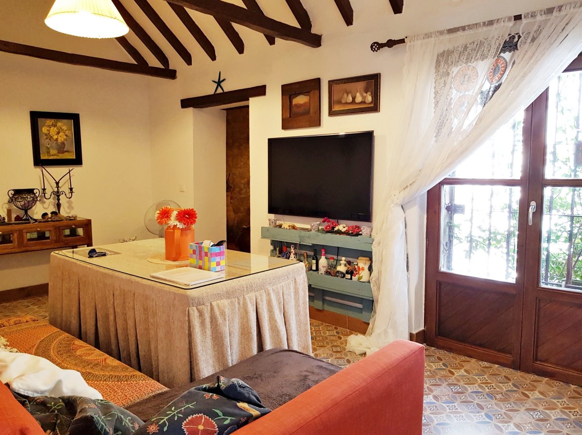 Andaluz Homes