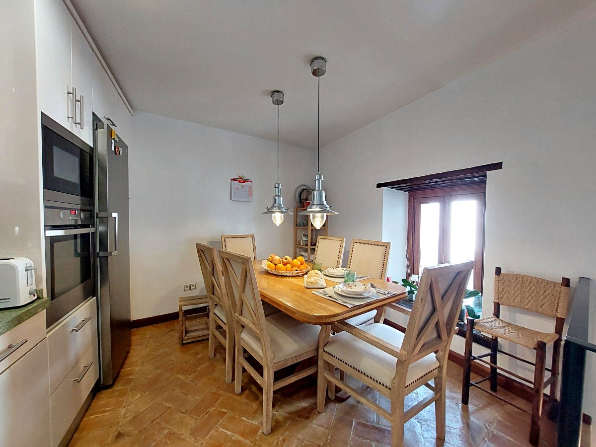 Andaluz Homes