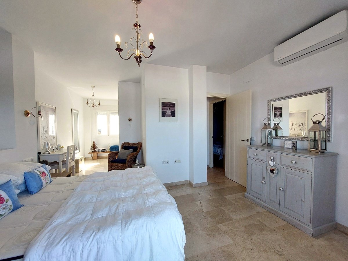 Andaluz Homes