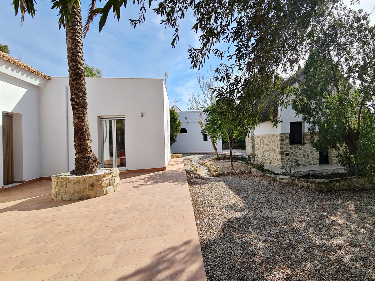 Andaluz Homes
