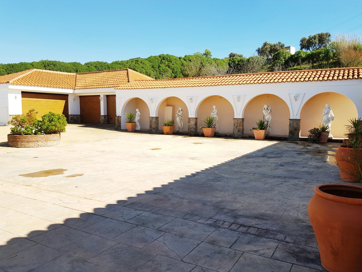Andaluz Homes
