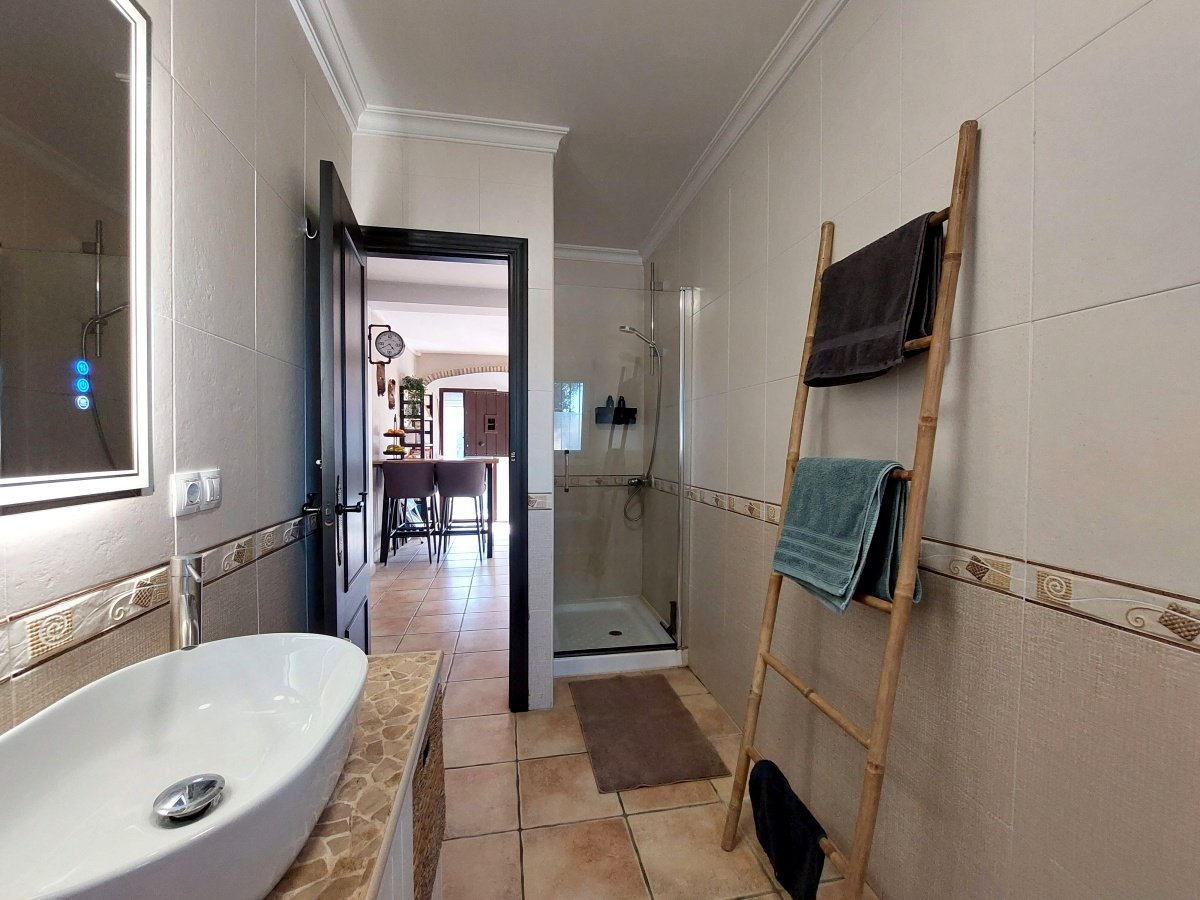 Andaluz Homes
