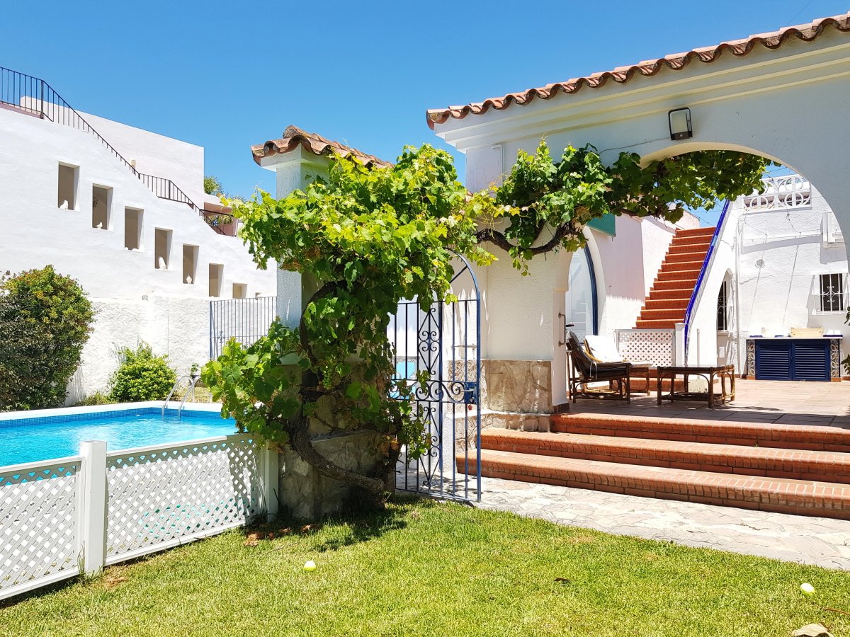 Andaluz Homes
