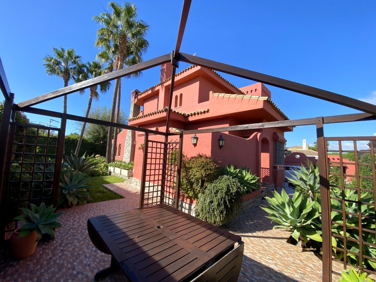 Andaluz Homes
