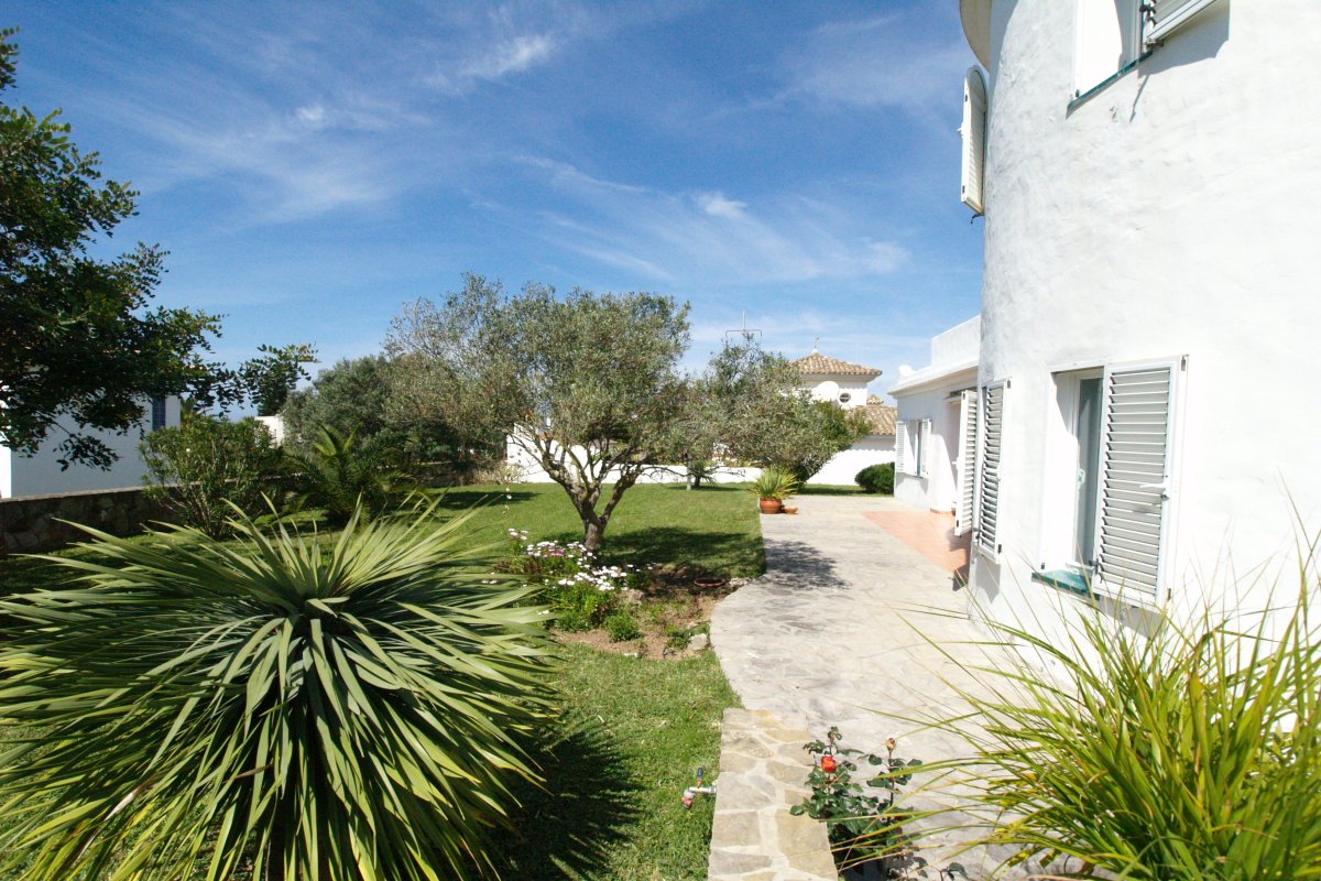 Andaluz Homes