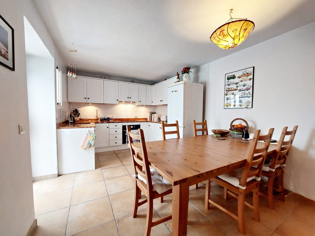 Andaluz Homes
