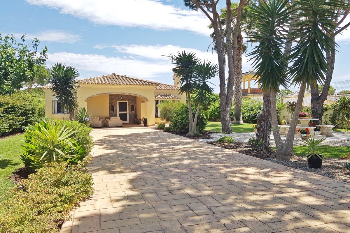 Andaluz Homes