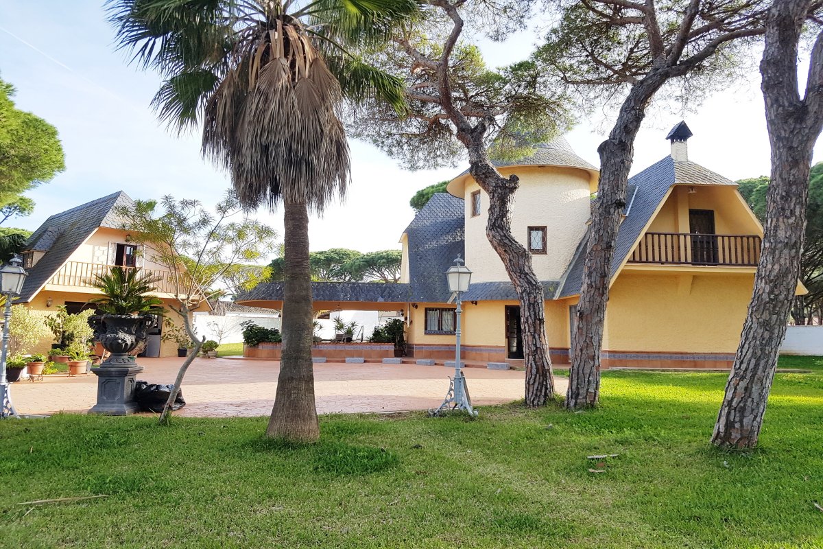 Andaluz Homes