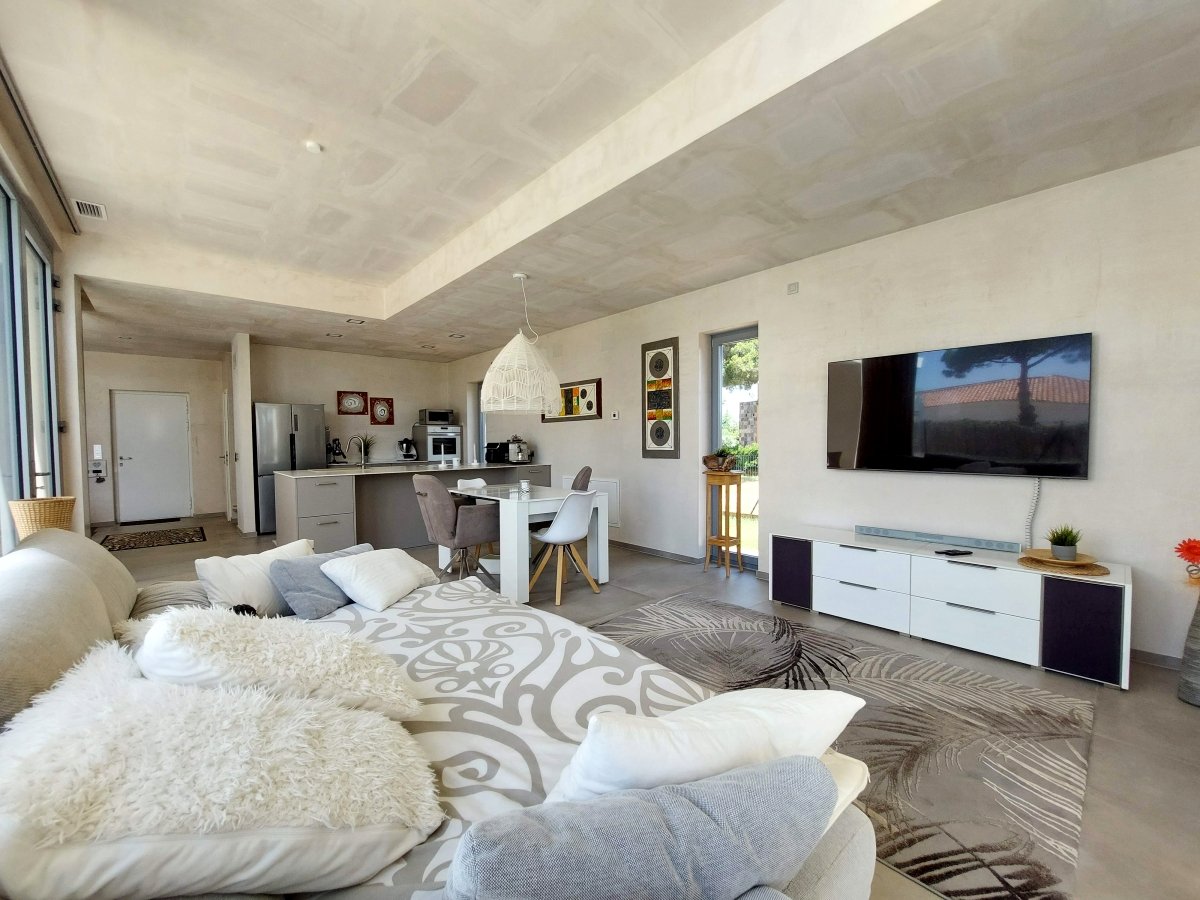 Andaluz Homes