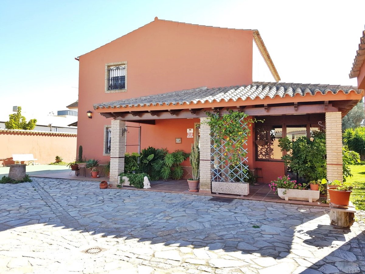 Andaluz Homes