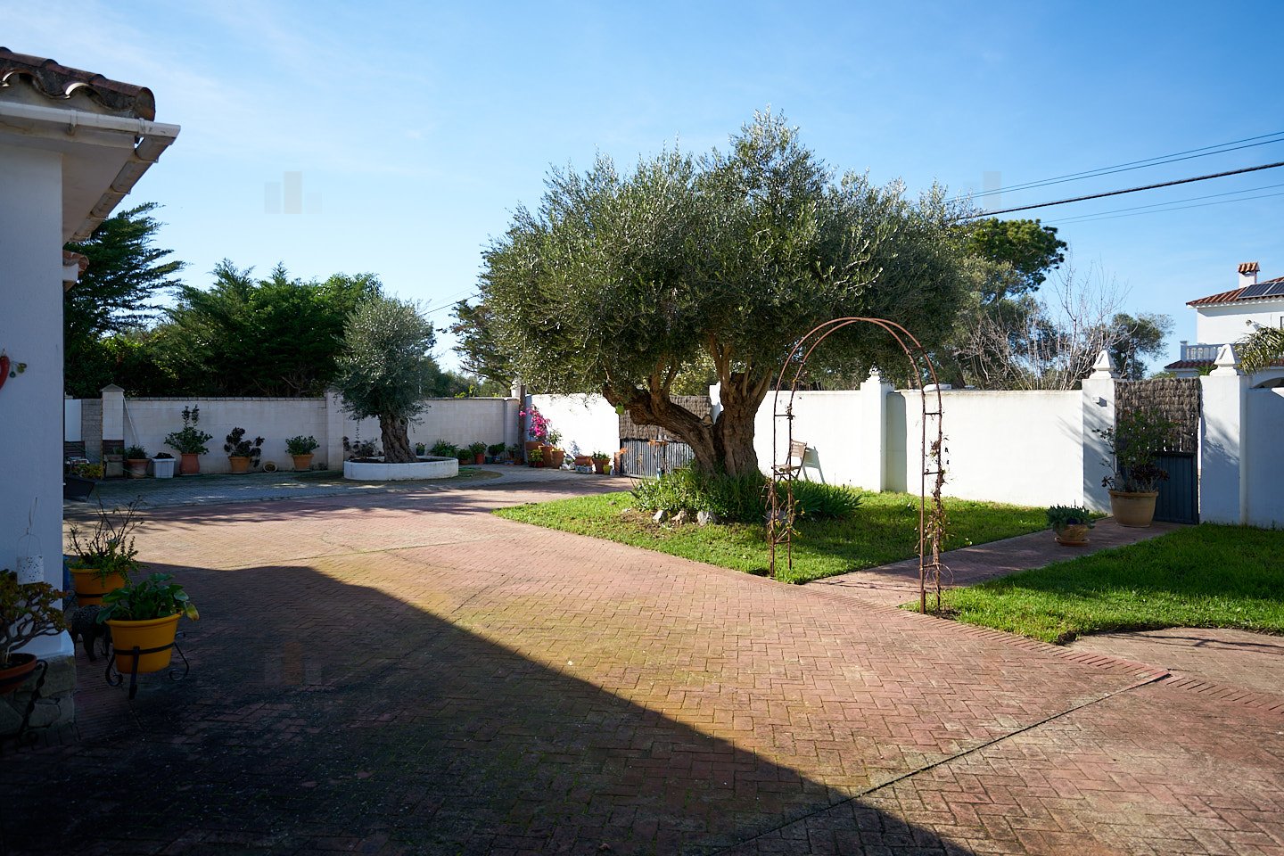 Andaluz Homes