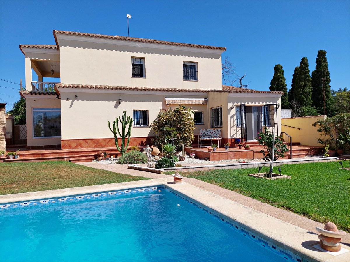 Andaluz Homes