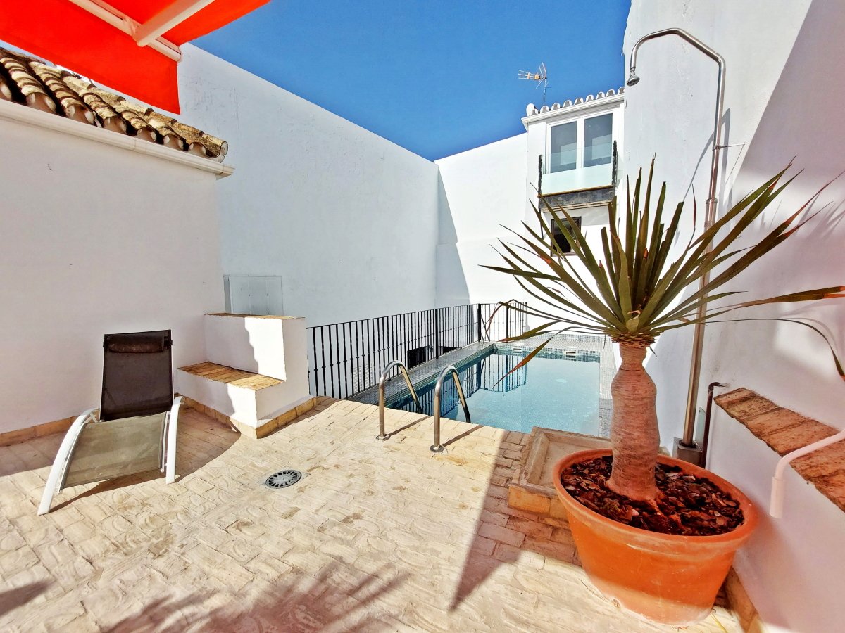 Andaluz Homes