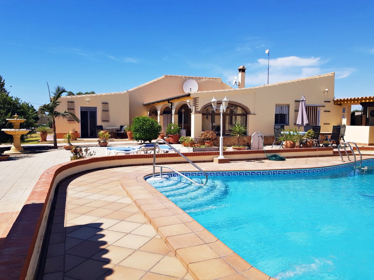 Andaluz Homes