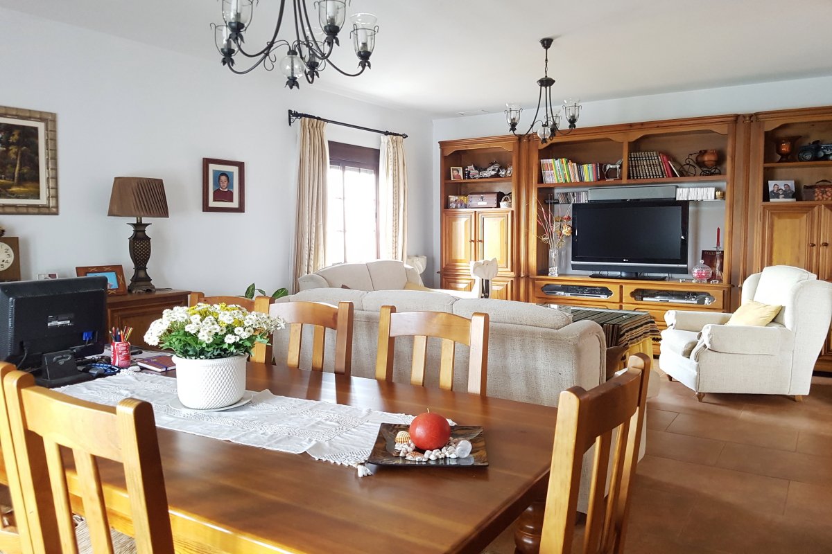 Andaluz Homes