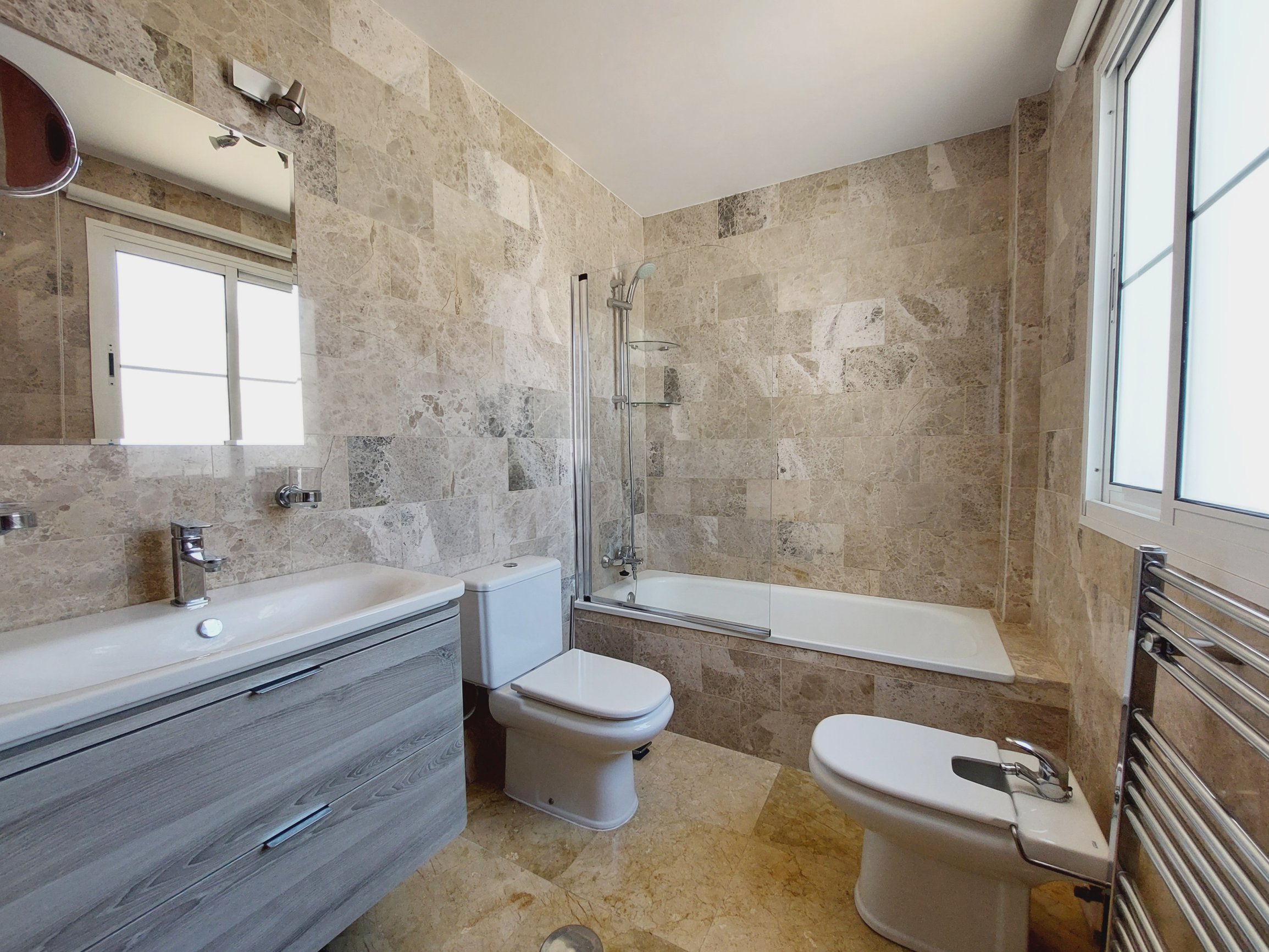 Andaluz Homes