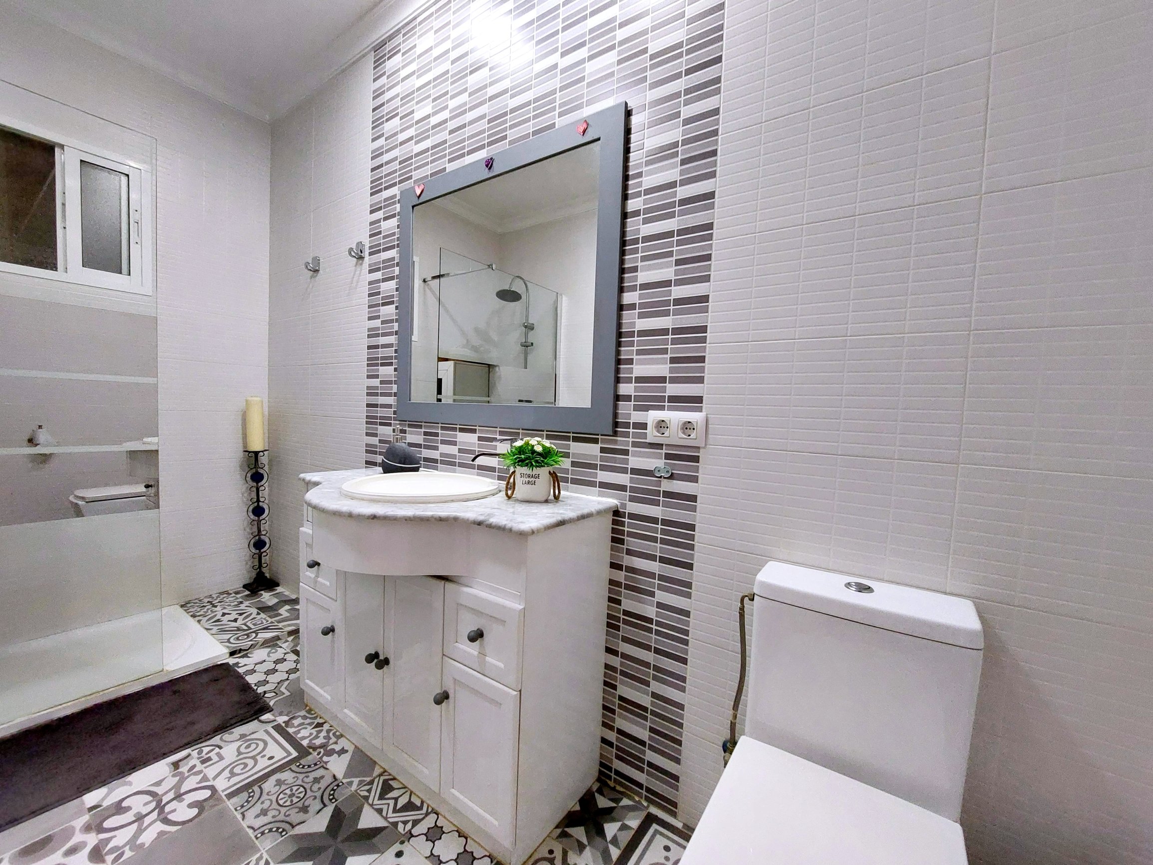 Andaluz Homes