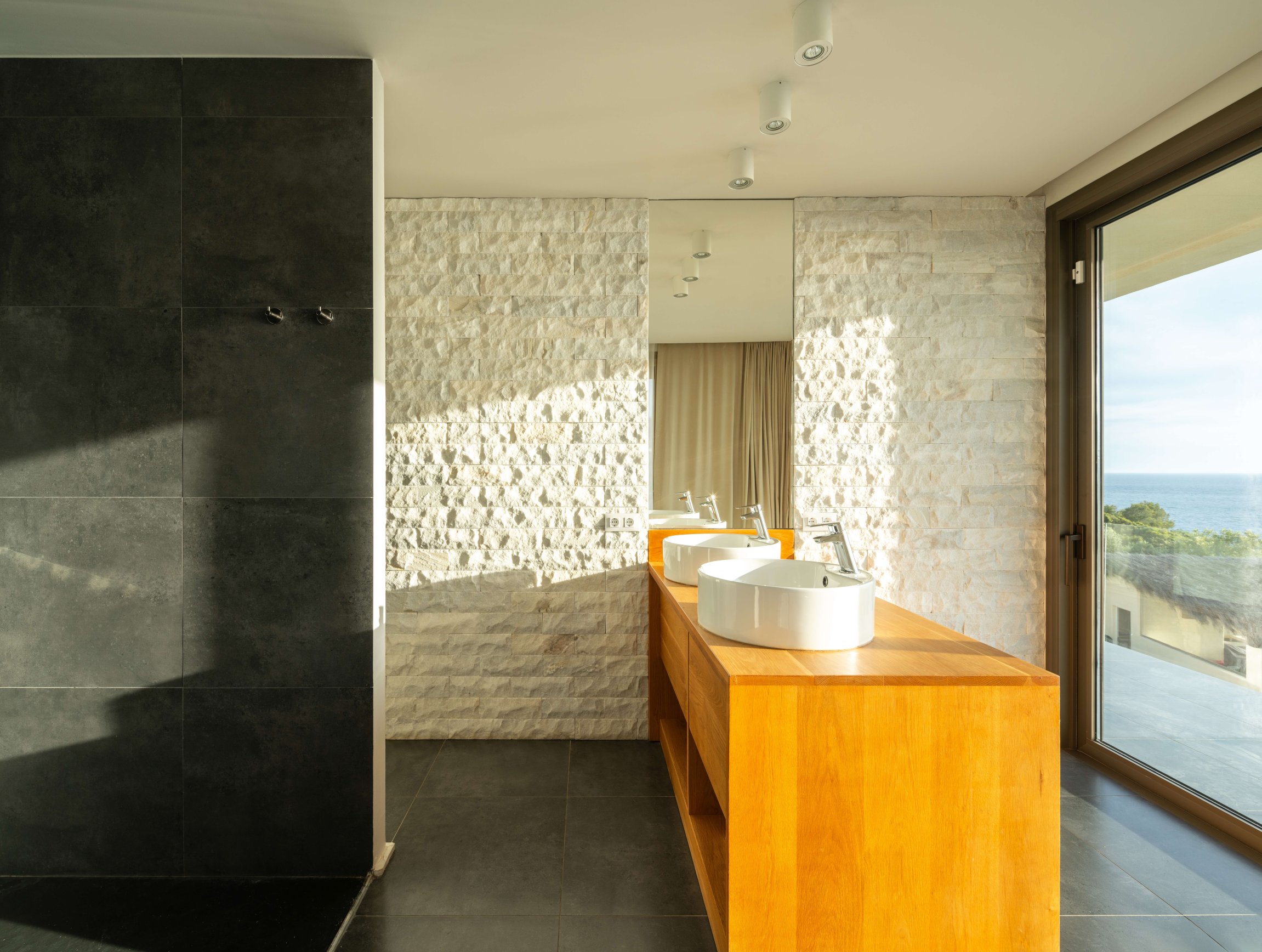Andaluz Homes