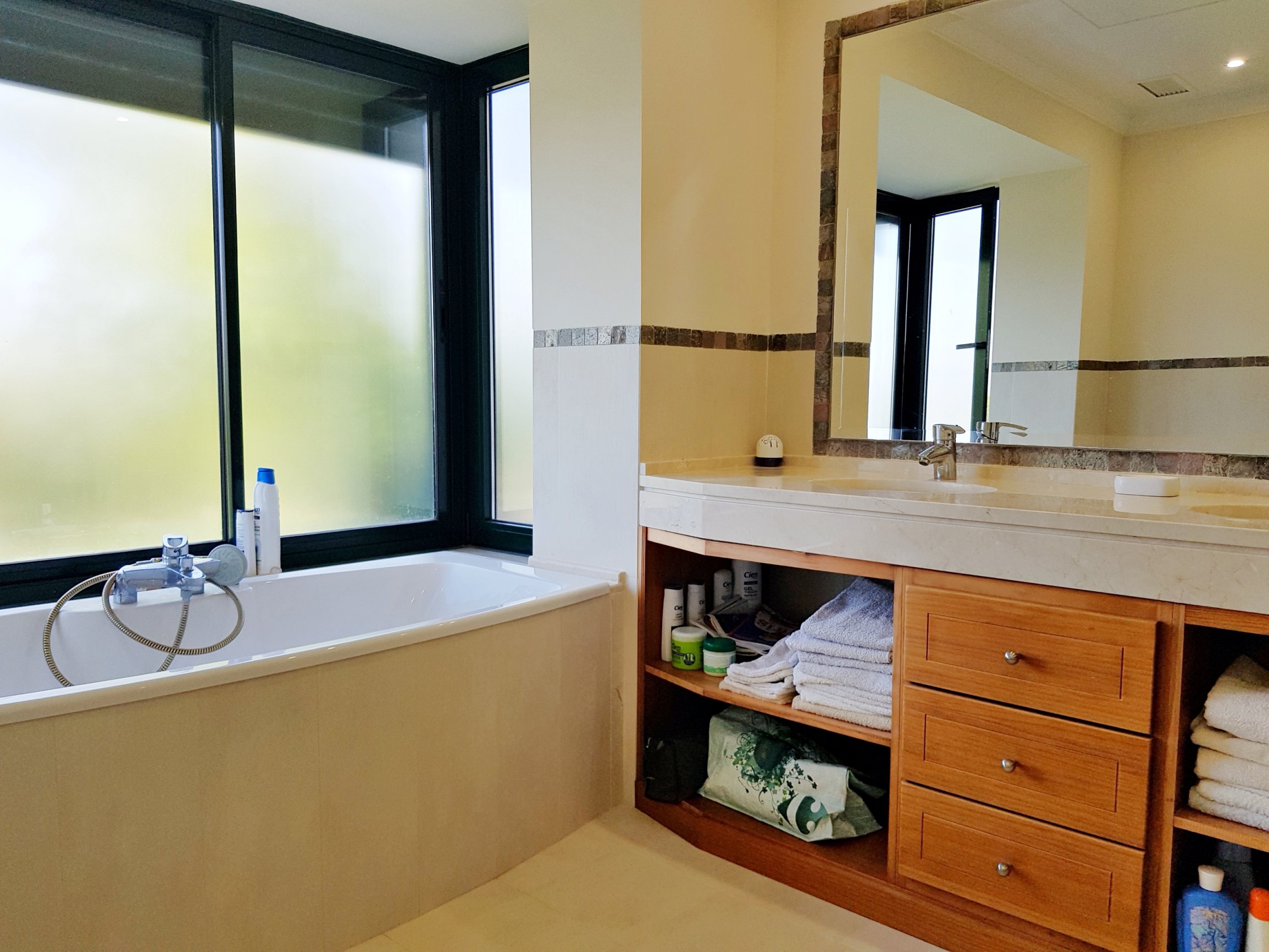 Andaluz Homes