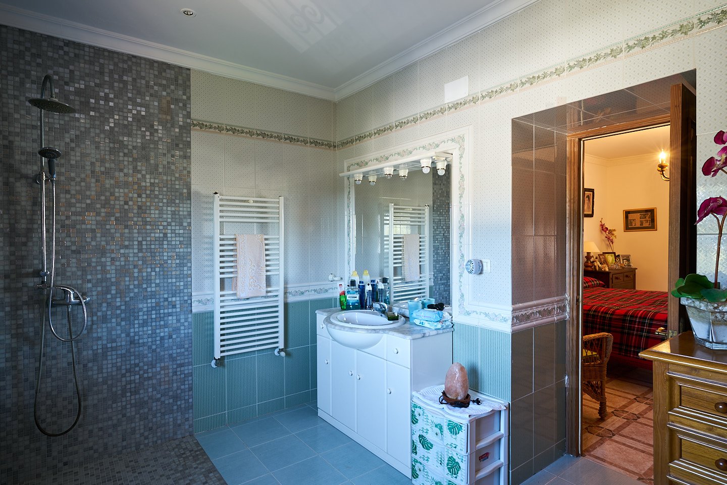 Andaluz Homes