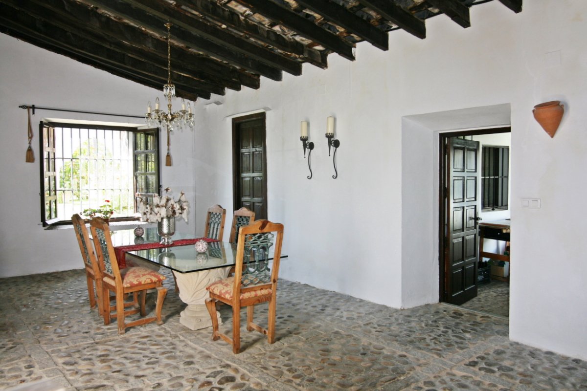Andaluz Homes