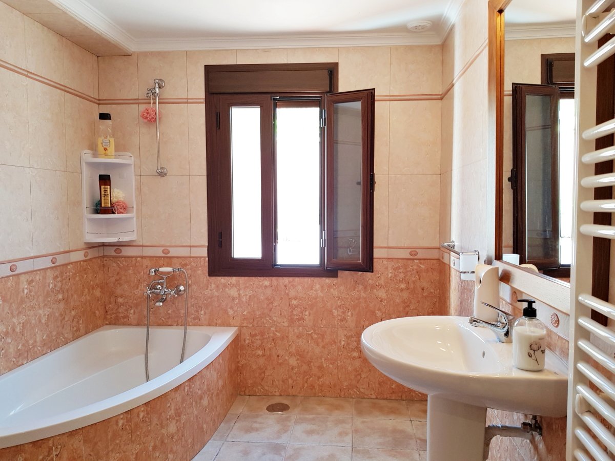 Andaluz Homes