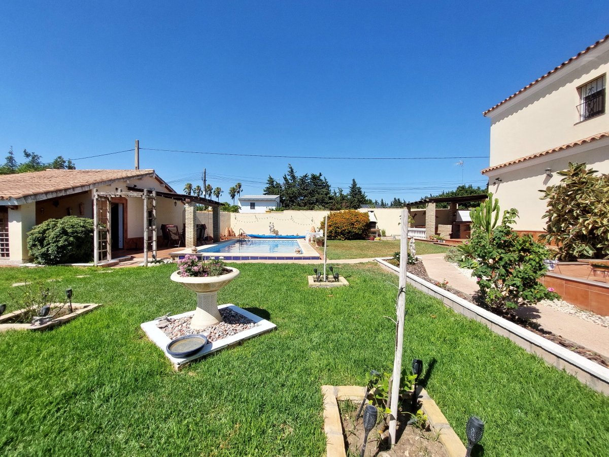 Andaluz Homes