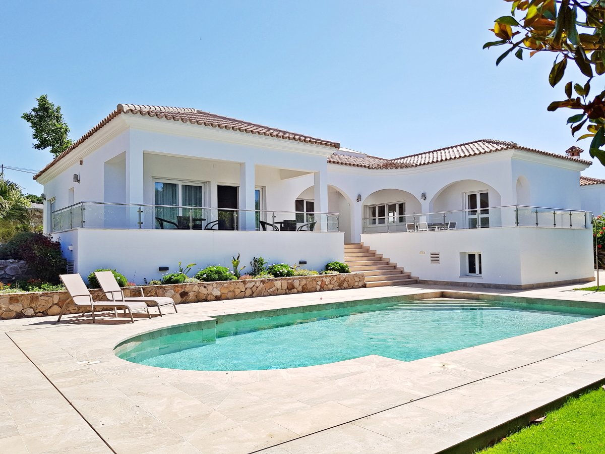 Andaluz Homes
