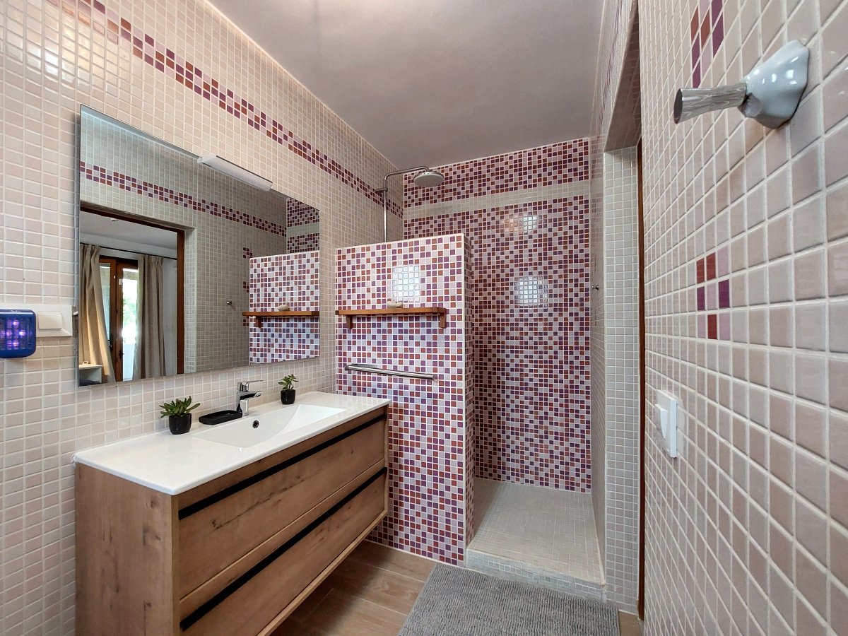 Andaluz Homes