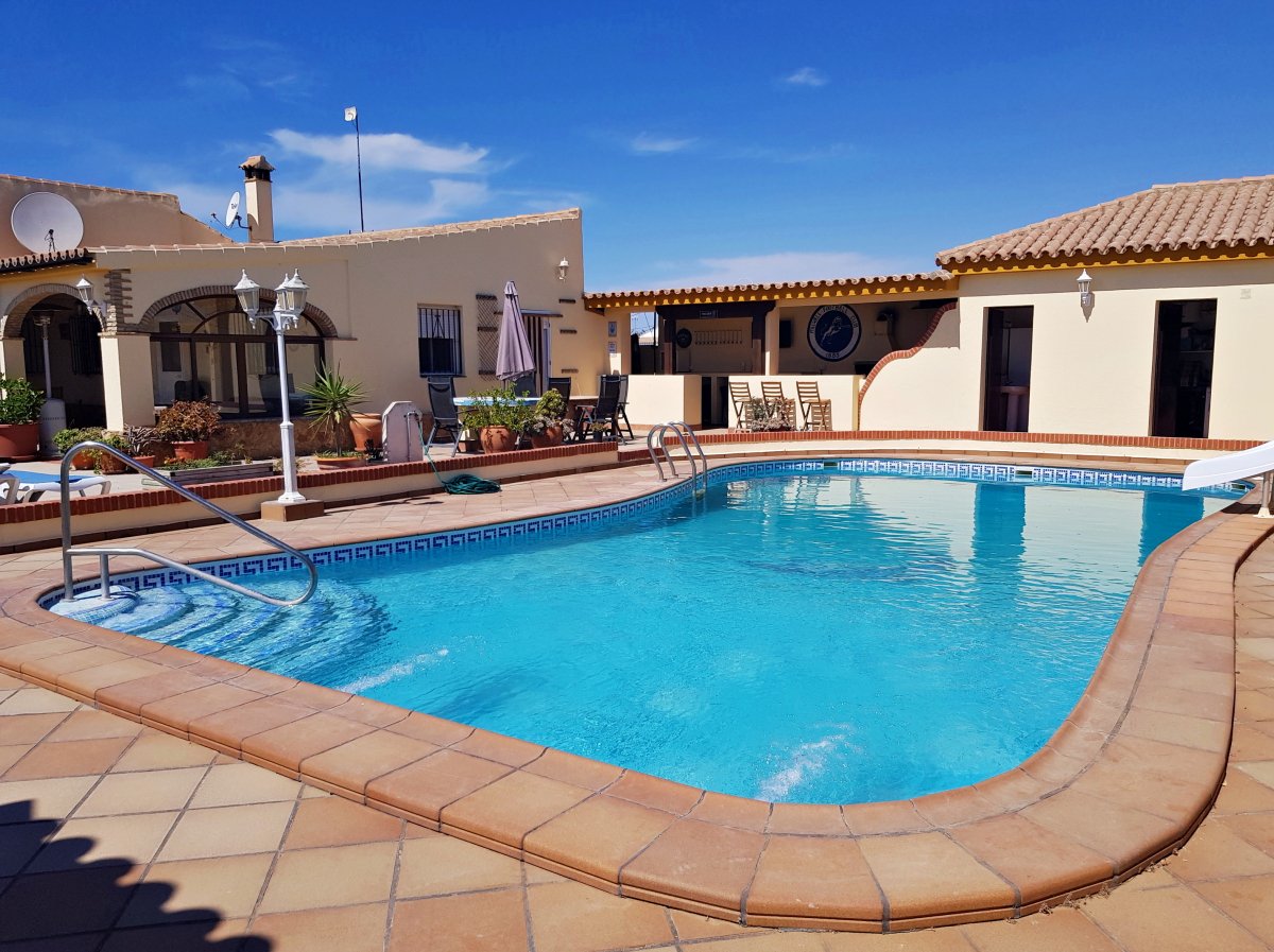 Andaluz Homes