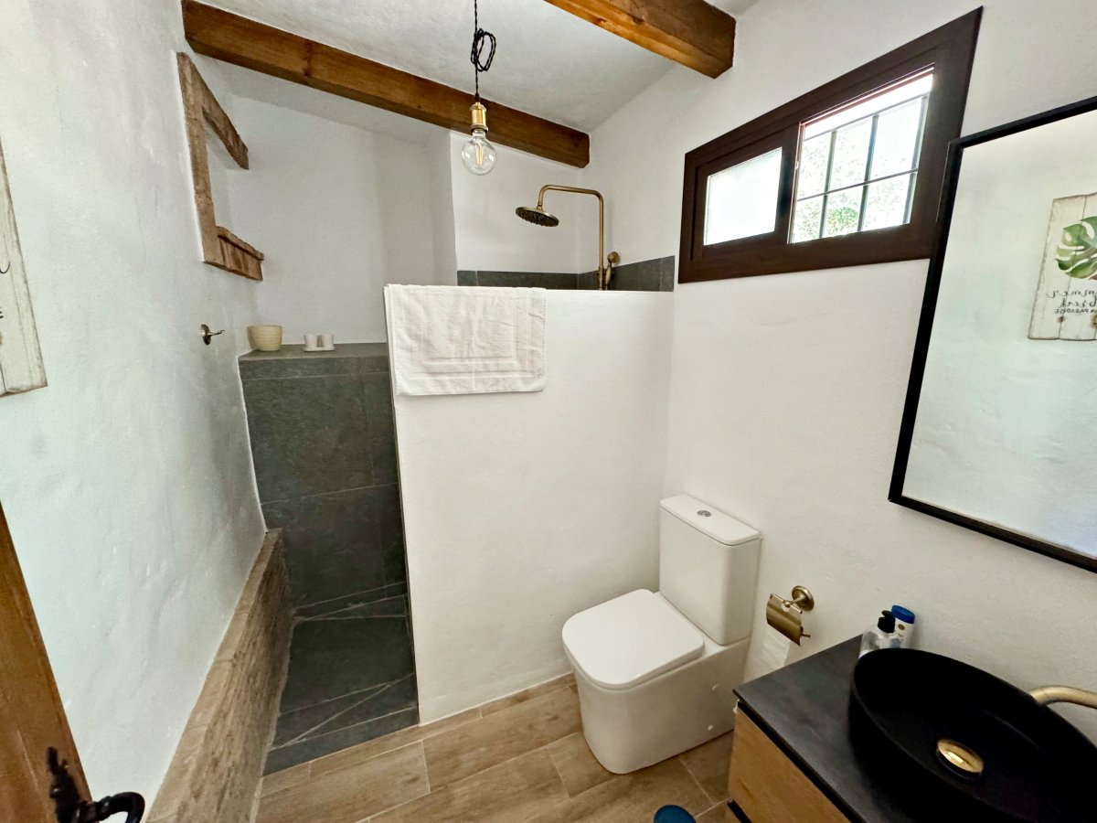 Andaluz Homes