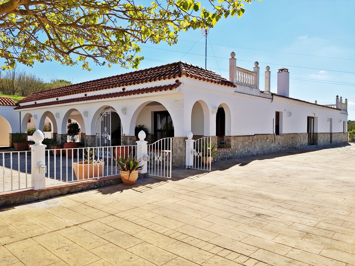 Andaluz Homes