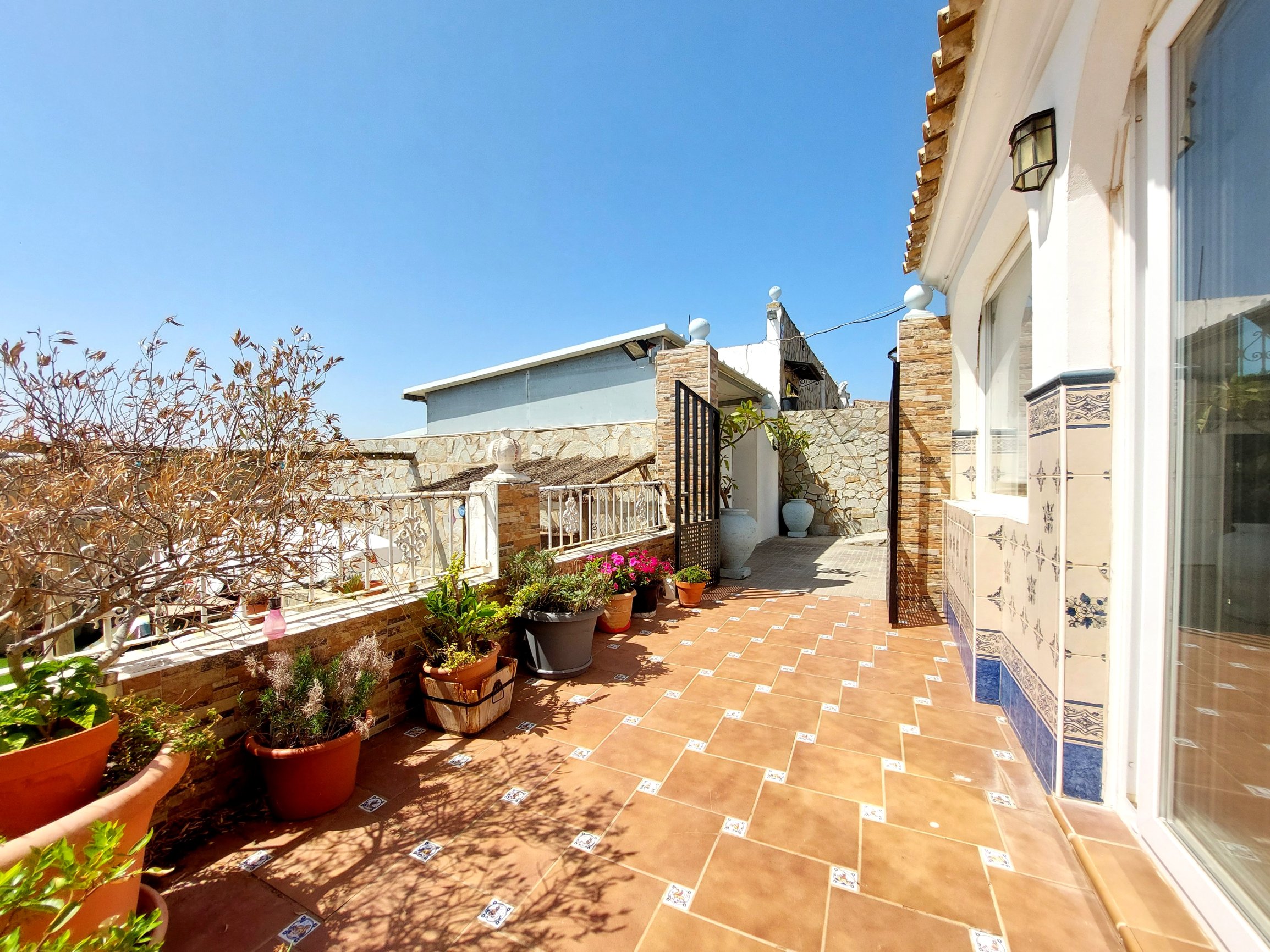 Andaluz Homes