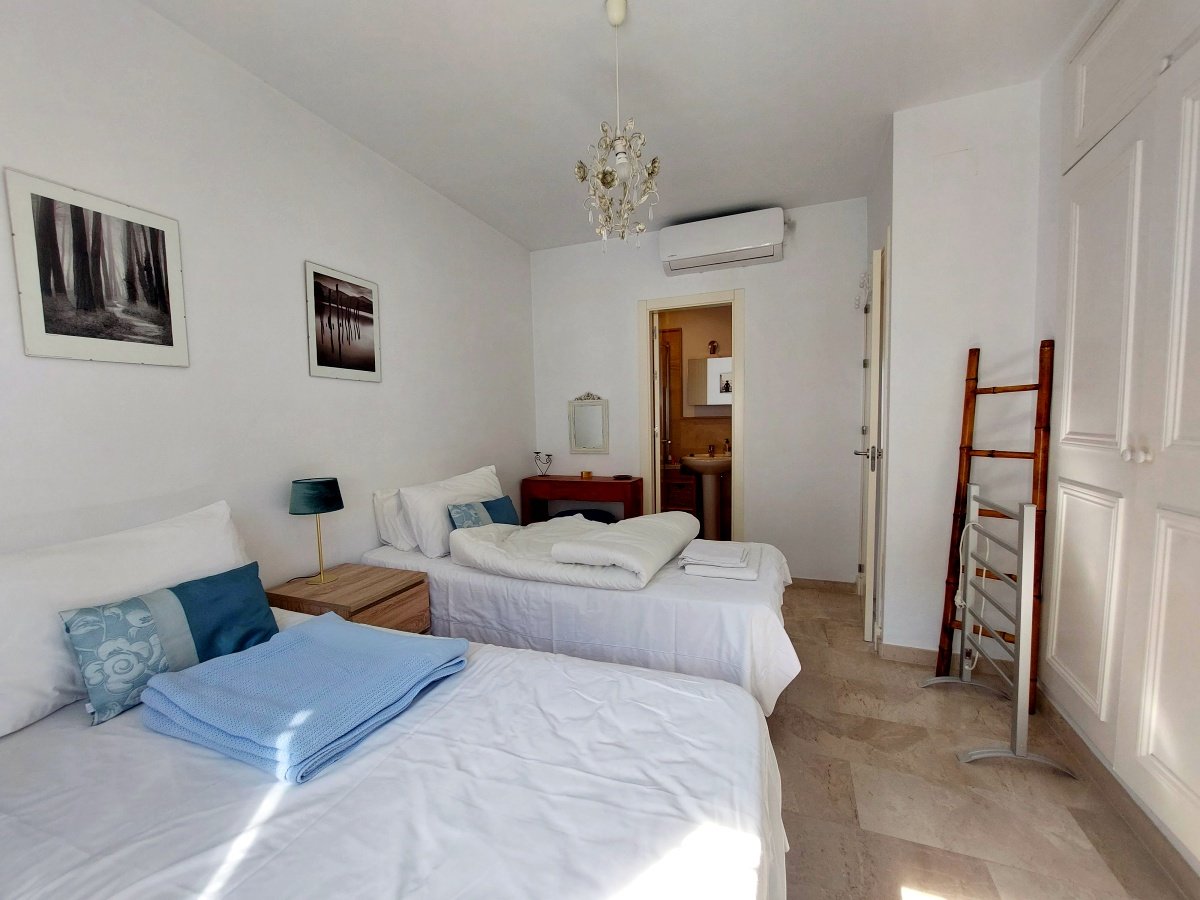 Andaluz Homes