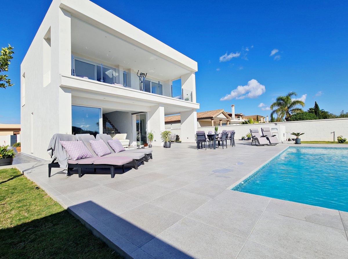 Andaluz Homes