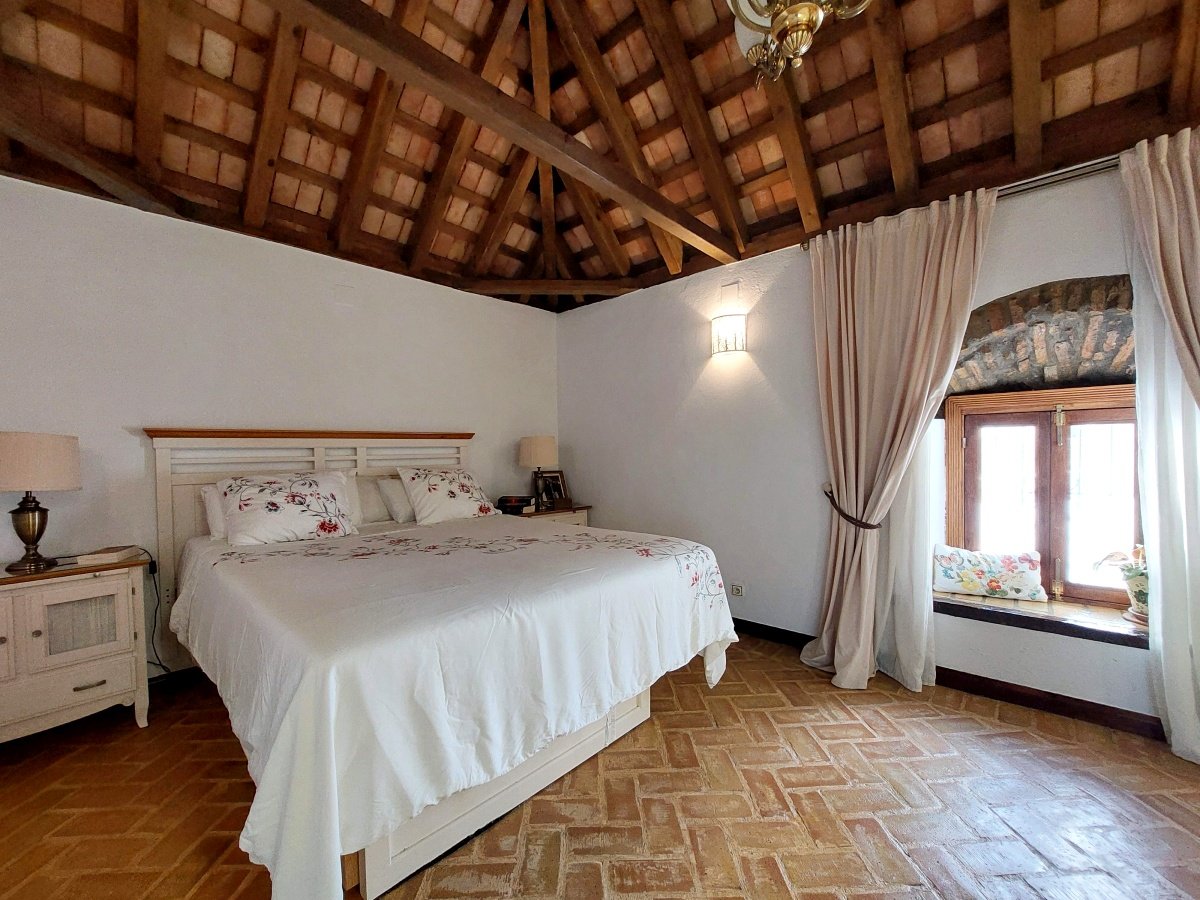 Andaluz Homes