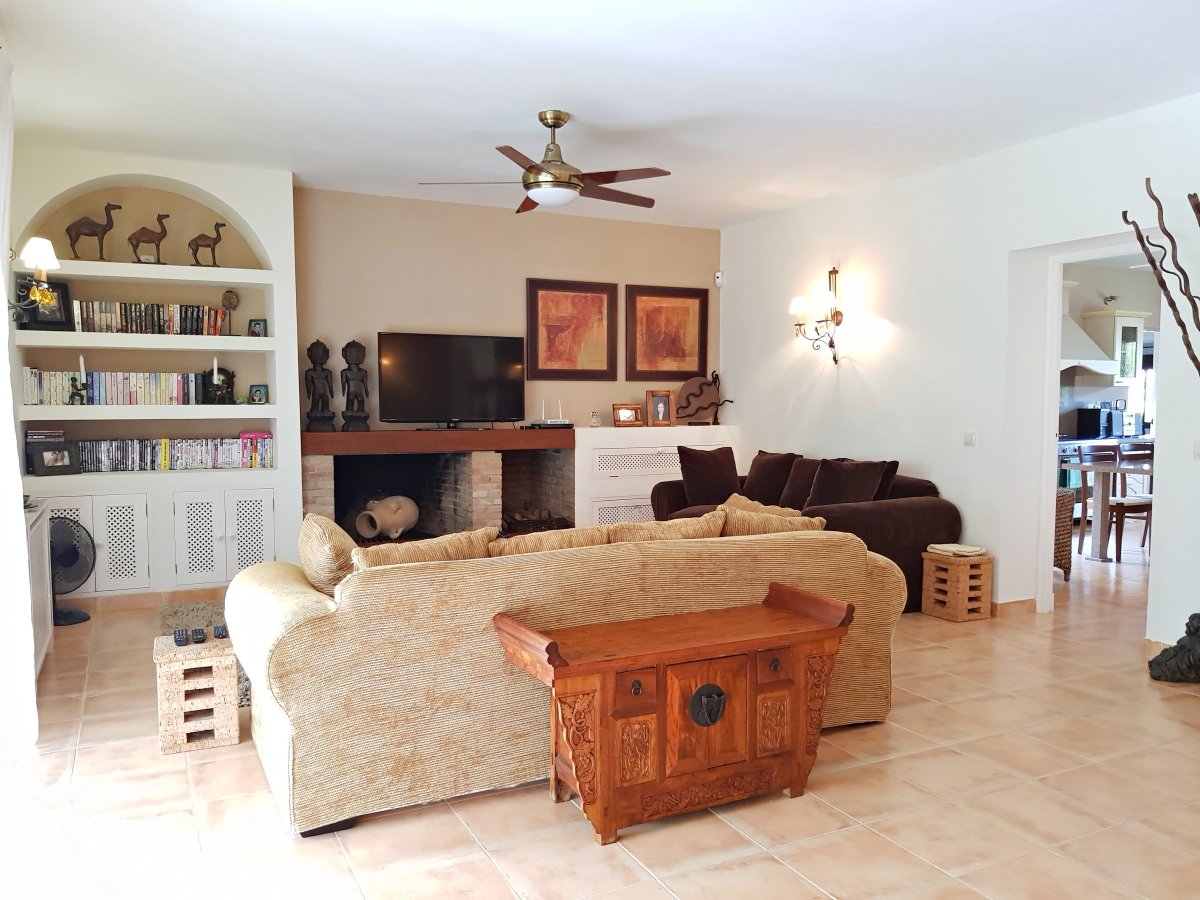 Andaluz Homes