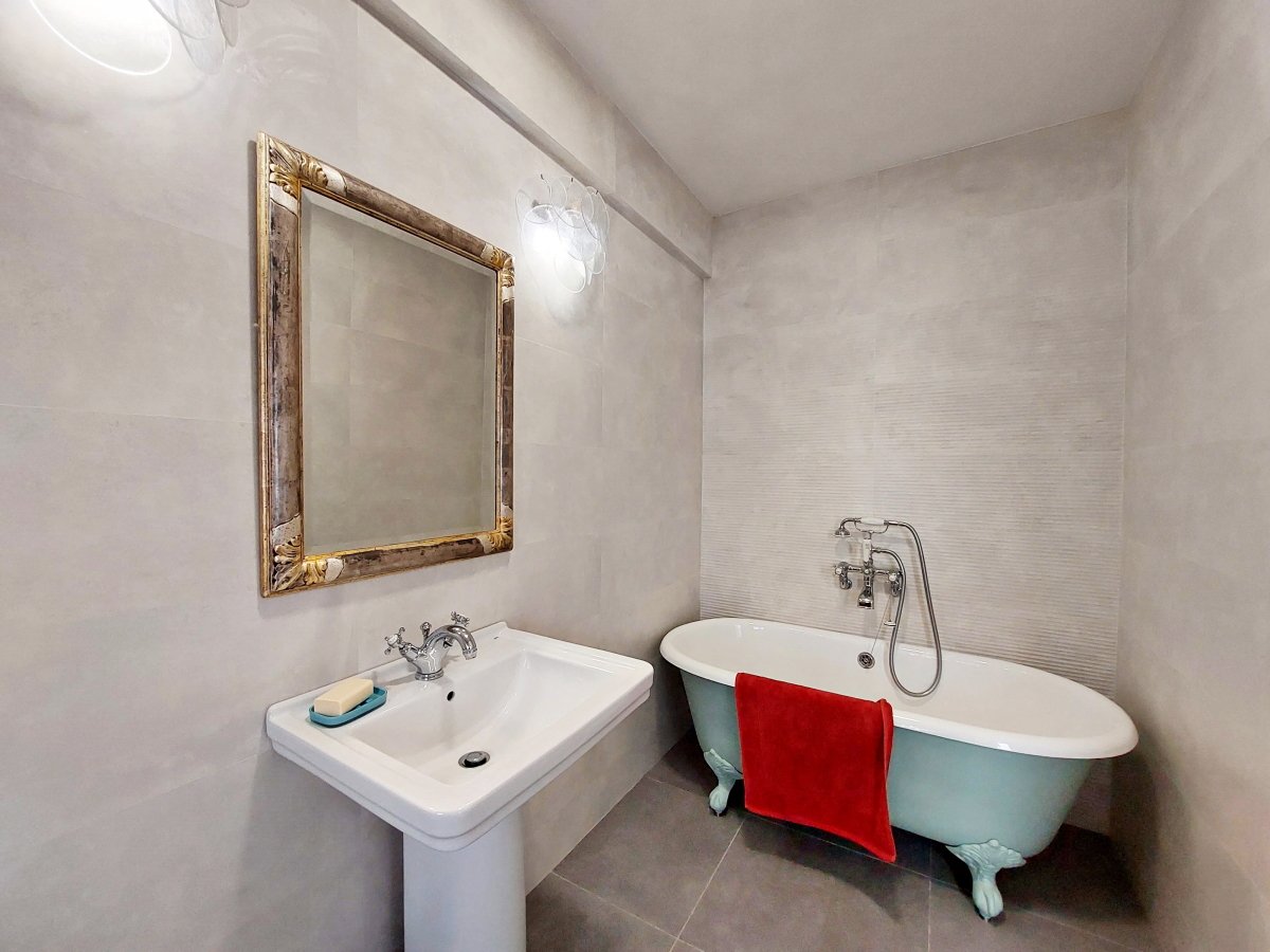 Andaluz Homes