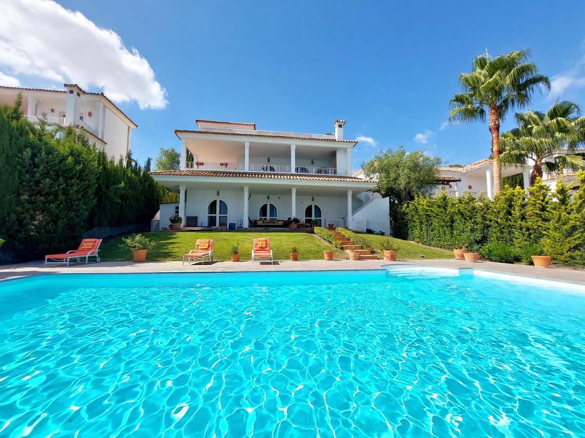 Andaluz Homes