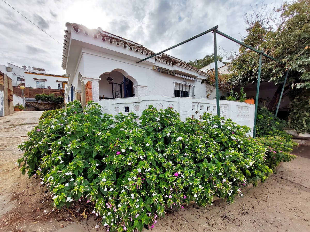 Andaluz Homes