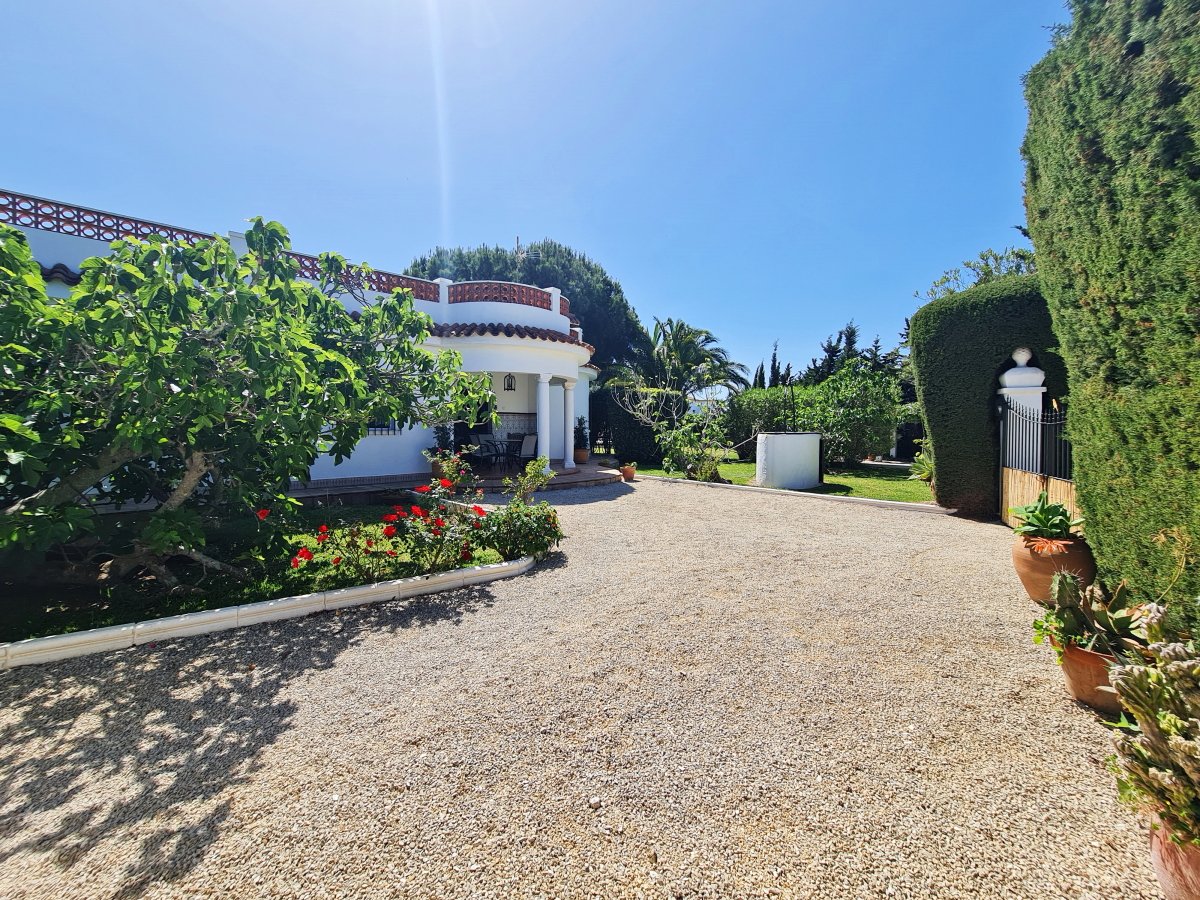 Andaluz Homes