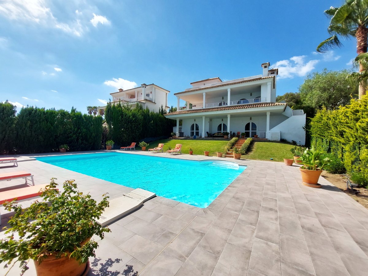 Andaluz Homes